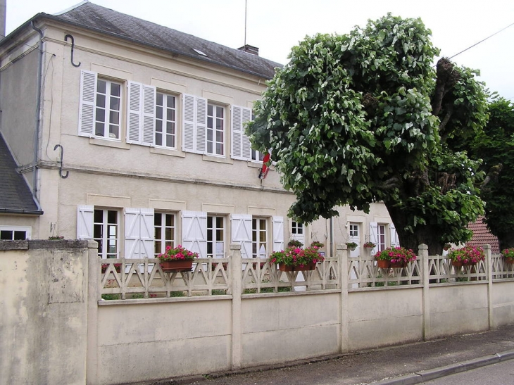 Mairie - La Celle-sur-Nièvre