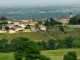 Le village vu de l'Ouest sur fond de vallée de Saône