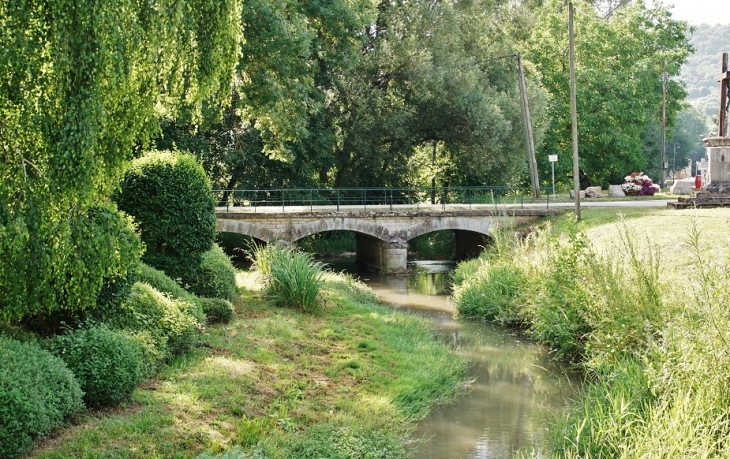 Pont sur la Cozanne - Cheilly-lès-Maranges