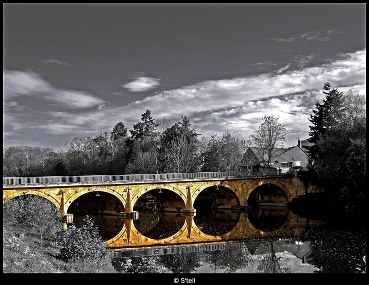 Pont Émiland-Gauthey (http://stellphotographie.jimdo.com/) - Gueugnon