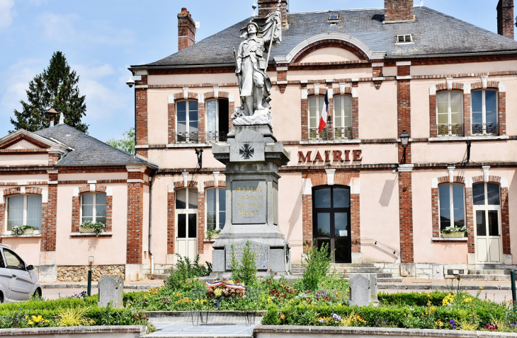 Monument-aux-Morts - Bléneau