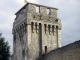 la tour-porte carrée du château de la ville