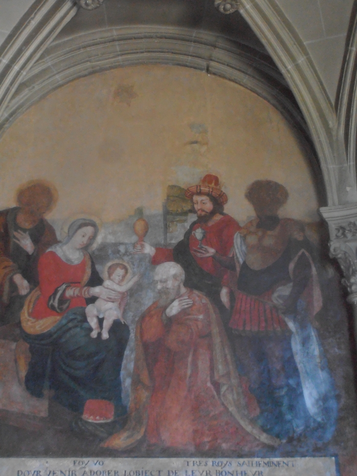 La fresque intérieure de 1630 de la chapelle des Ferrand , redécouverte sous l'enduit en 1934, elle représente l'adoration des mages.  - Joigny