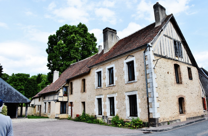 La Commune - Saint-Privé