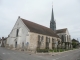 L'église vue rue d'Aillant-sur-Tholon 