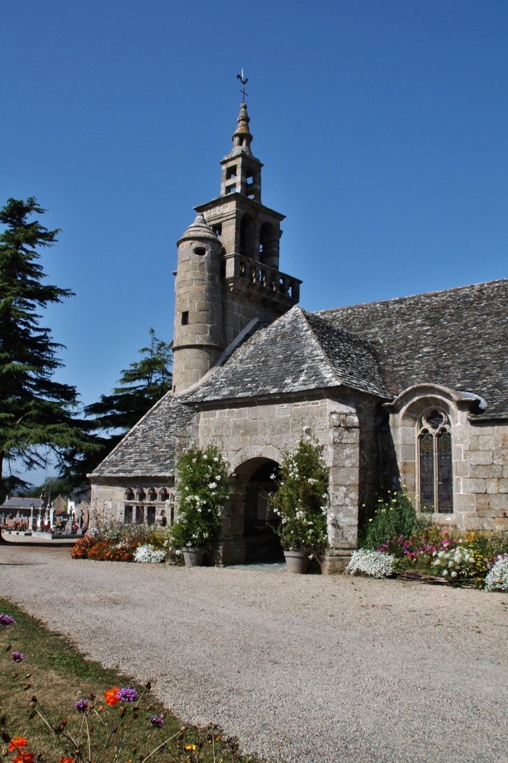 Ploulec'h commune de Lannion ( L'église )