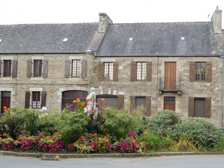 Maisons du village - Le Vieux-Marché