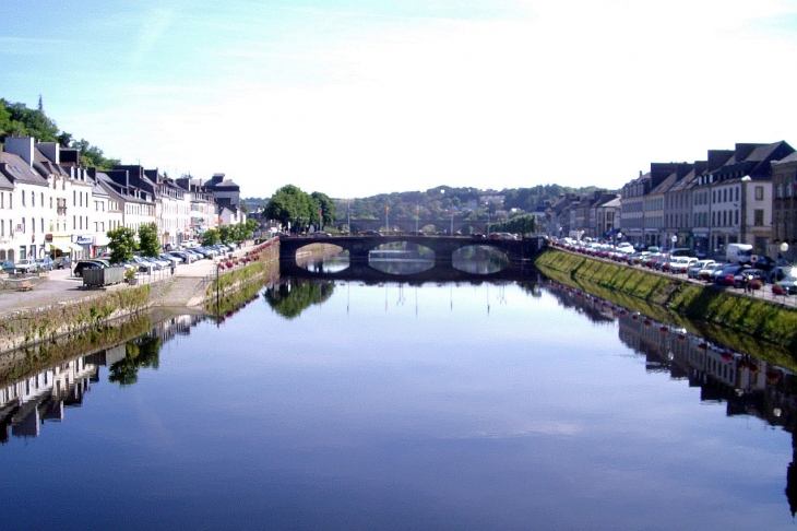 Le pont à Châteaulin.