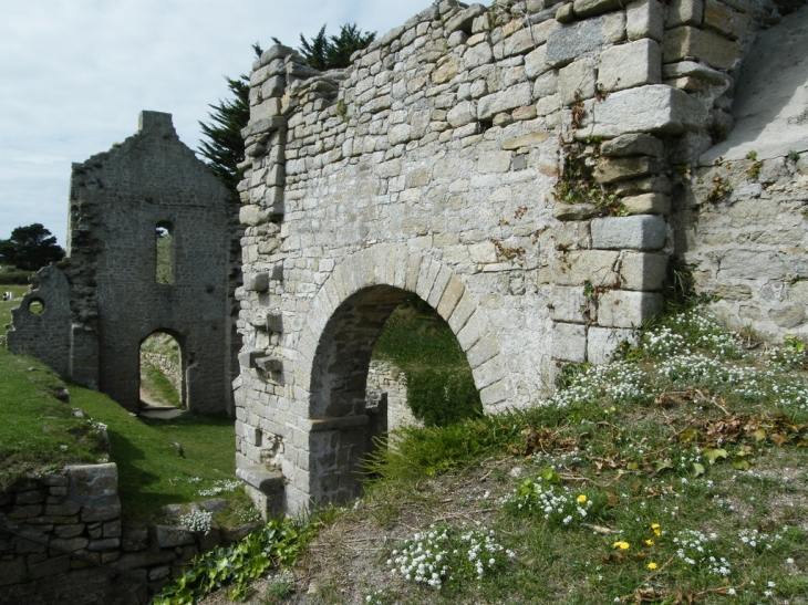 Ruines de la chapelle Sainte Anne - Île-de-Batz