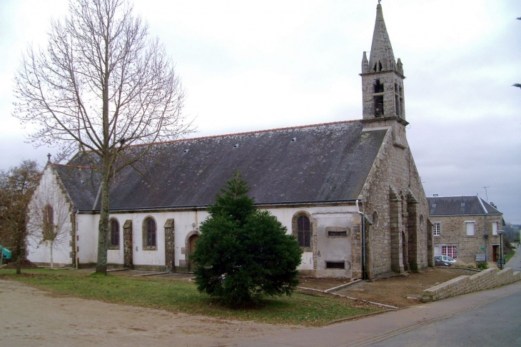 Eglise  Saint  Guénolé. - Locunolé