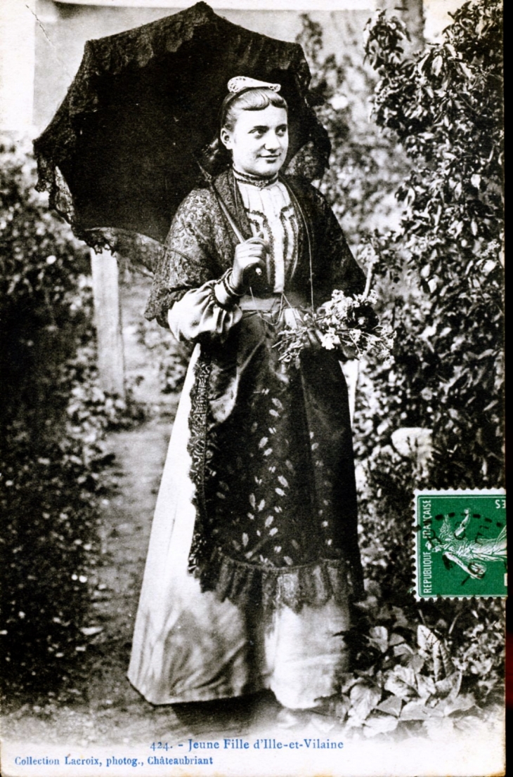 Jeune Fille d'Ille et Vilaine, vers 1906 (carte postale ancienne). - Redon