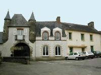 Maison à tourelles dans le bourg - Saint-Jean-sur-Vilaine