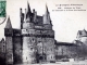 Château de Vitré - Le Châtelet et la Tour des Archives, vers 1908 (carte postale ancienne).
