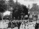 Procession de Communion, vers 1910 (carte postale ancienne).