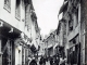 Rue du Pont, vers 1920 (carte postale ancienne).