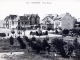 Photo suivante de Quiberon Place Hoche, vers 1920 (carte postale ancienne).