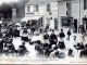 Congrès de la jeunesse Bretonnen 5 juin 1906 - La Procession - Le Clergé sur la Place de l'église (carte postale ancienne).