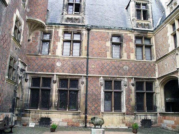Hôtel de Cujas musée du Berry - Bourges
