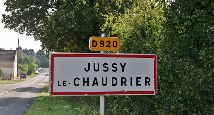  - Jussy-le-Chaudrier
