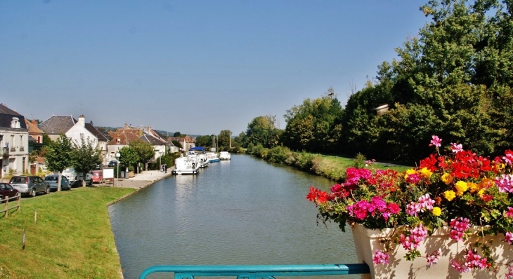 Canal Latéral a la Loire - Ménétréol-sous-Sancerre