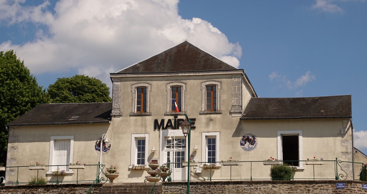 La Mairie - Vailly-sur-Sauldre
