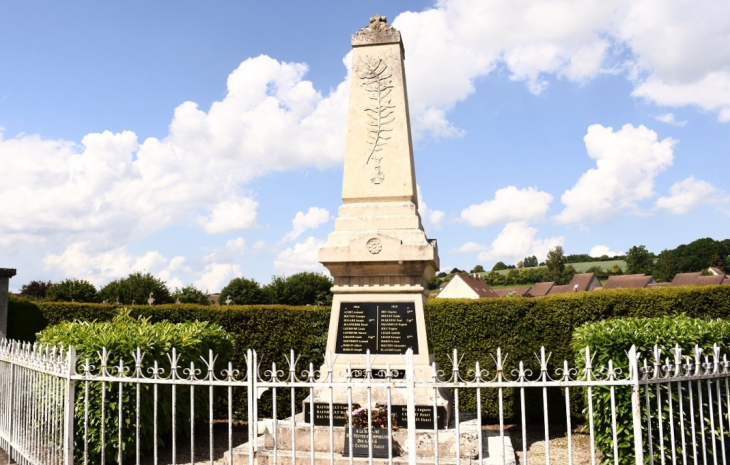 Monument-aux-Morts - Vailly-sur-Sauldre