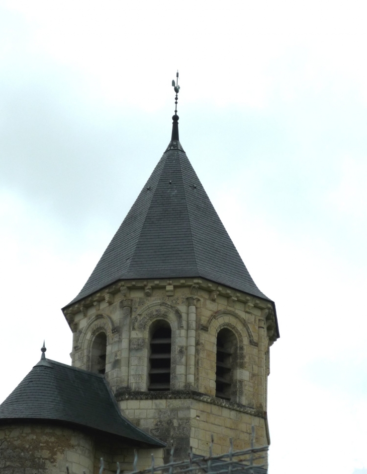 Clocher de l 'église - Antogny le Tillac