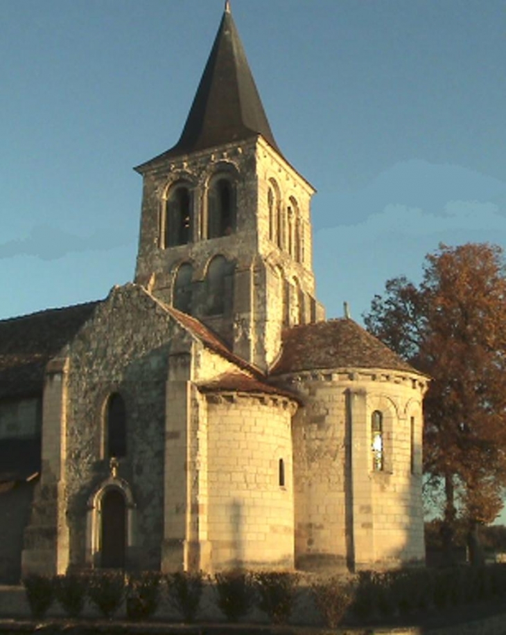 Eglise St Pierre de Balesmes - Descartes