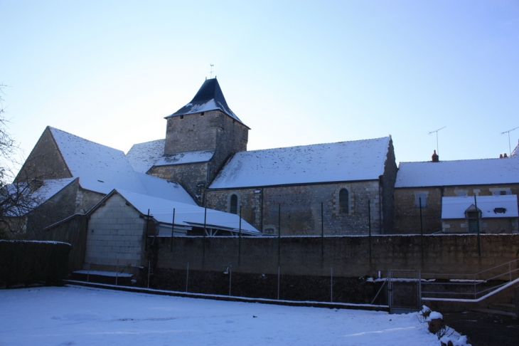 église de la place de la mairie - Esves-le-Moutier