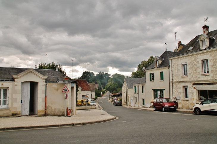 Le Village - Mouzay