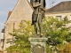 Photo suivante de Sainte-Catherine-de-Fierbois Statue de Jeanne-Darc