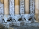 Photo précédente de Fontgombault Abbaye Notre Dame : pieds de colonnes sculptées du portail de l'abbatiale.