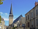 la rue de la République vers l'église Saint Cyr