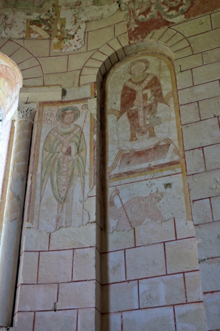 Abbatiale Saint Pierre : peinture murale romane du choeur. - Méobecq