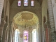 Abbatiale Saint Pierre : le choeur, l'abside est voûtée d'un berceau et d'un cul de four.