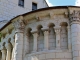 Eglise Saint Genou (ancienne abbatiale). Détail, chapiteaux, modillons de l'abside.