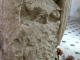 autel-votif-gallo-romain-decouvert-en-1856-dans-le-sol-lors-de-la-demolition-de-l-eglise-romane-face-droite-detail-sud