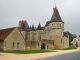  Château de Fougères-sur-Bièvre (Loir-et-Cher). Construit du milieu du XVe siècle jusqu’à la Renaissance (1525), le château de Fougères-sur-Bièvres est un exemple de demeure seigneuriale fortifiée du Moyen Age finissant.