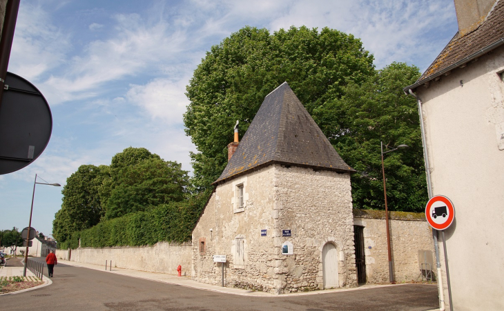 La Commune - Montlivault
