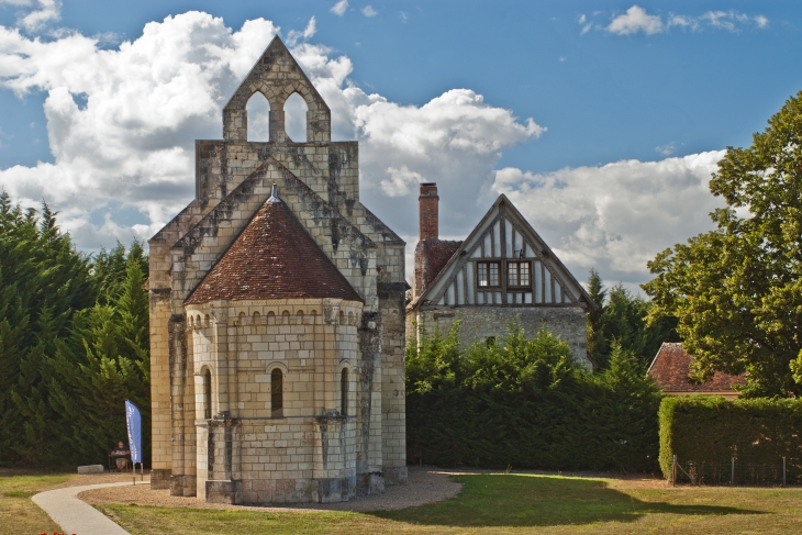 Chapelle Saint-Lazare (12e siècle). - Noyers-sur-Cher
