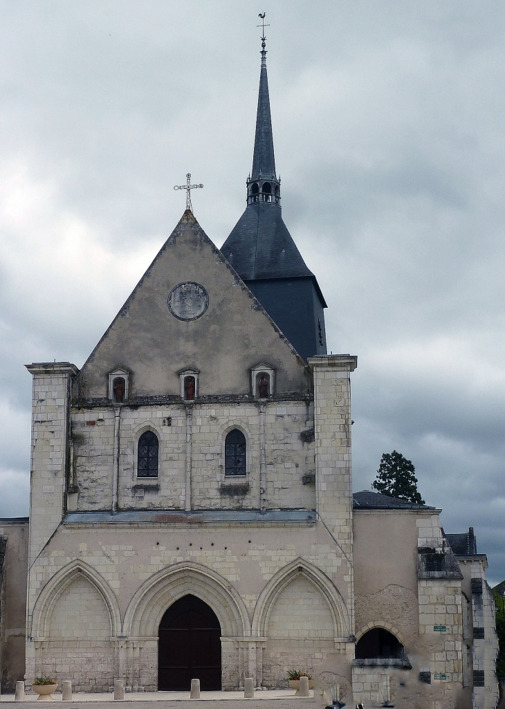 Façade de l'église Saint Etienne - Romorantin-Lanthenay