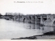 Le Pont sur la Loire du XIe siècle, vers 1910 (carte postale ancienne).