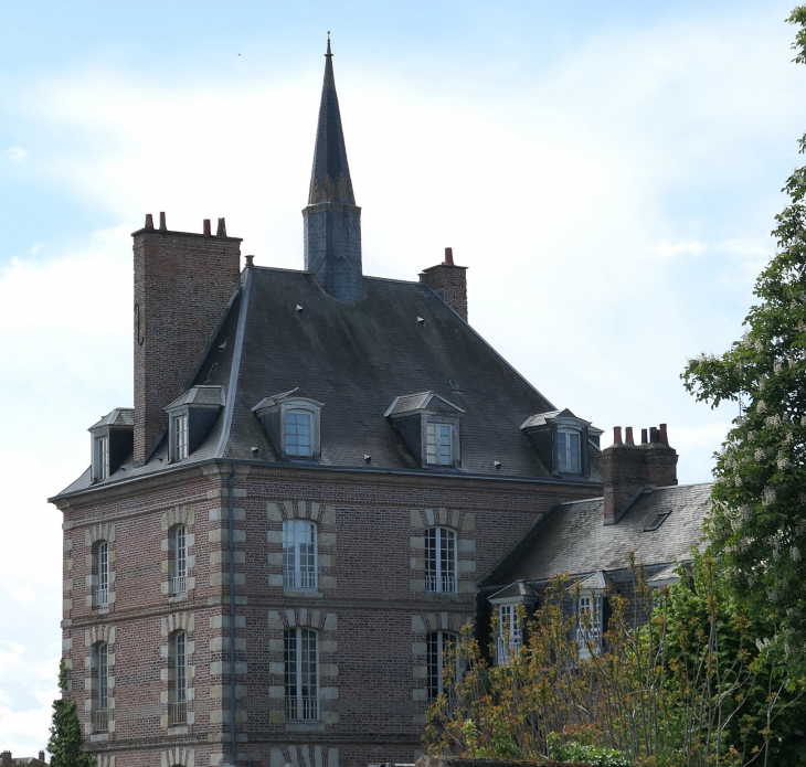 Le château - Bellegarde