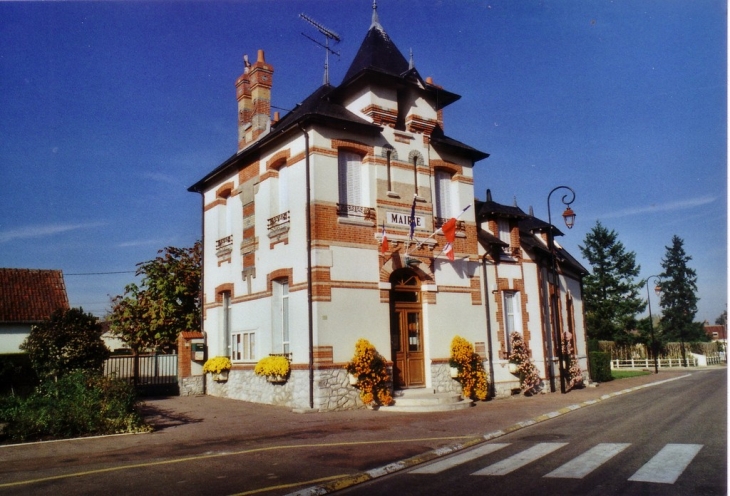 Mairie - Quiers-sur-Bézonde