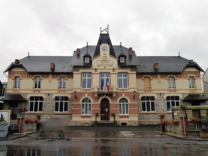 La mairie - Aubrives