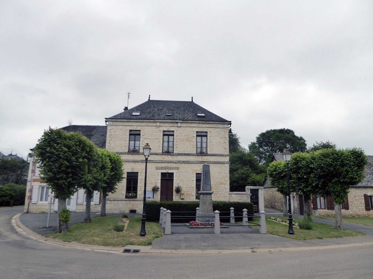 La mairie - Bossus-lès-Rumigny