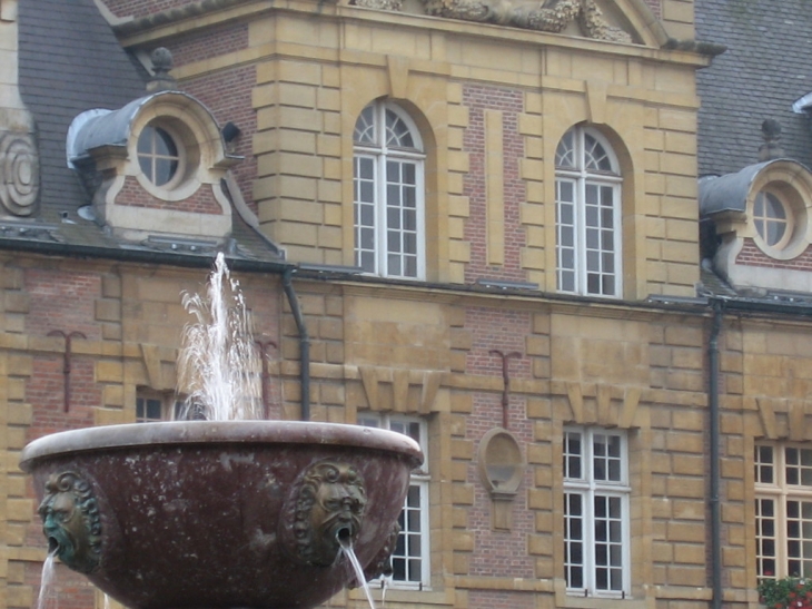 Fontaine Place ducale - Charleville-Mézières