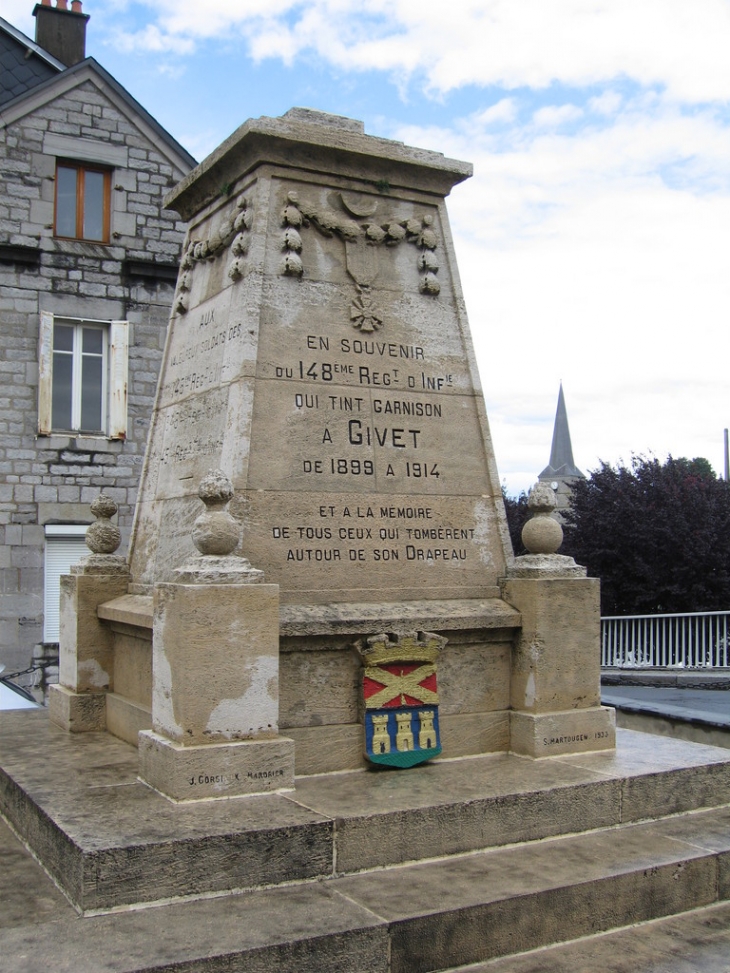 Monument Commémoratif - Givet