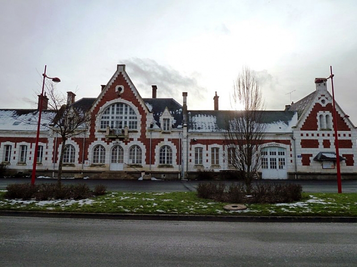 La mairie école - Le Thour