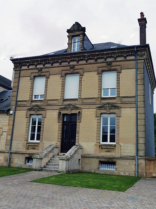 La mairie - Matton-et-Clémency